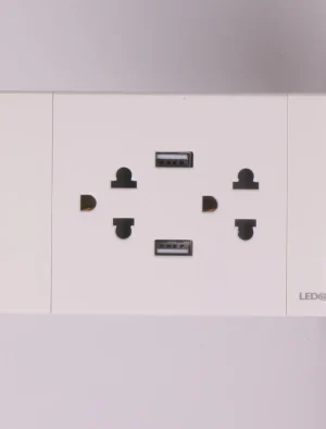 TOMA CORRINETE 6PIN + 2USB BLANCO LUJO