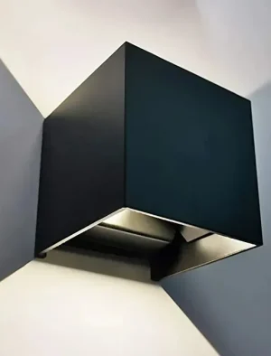 LAMPARA CUBO 6W PLASTICO INTERIORES